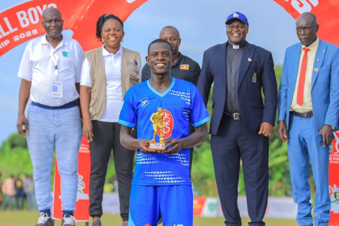 Mawokota completes the signing of the 2025 USSSA Boy’s Football Most Valuable Player