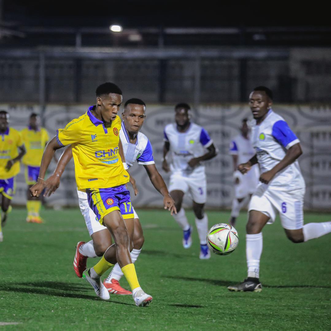 Ahimbisibwe brace inspires KCCA FC to 2–1 Victory over URA at Lugogo