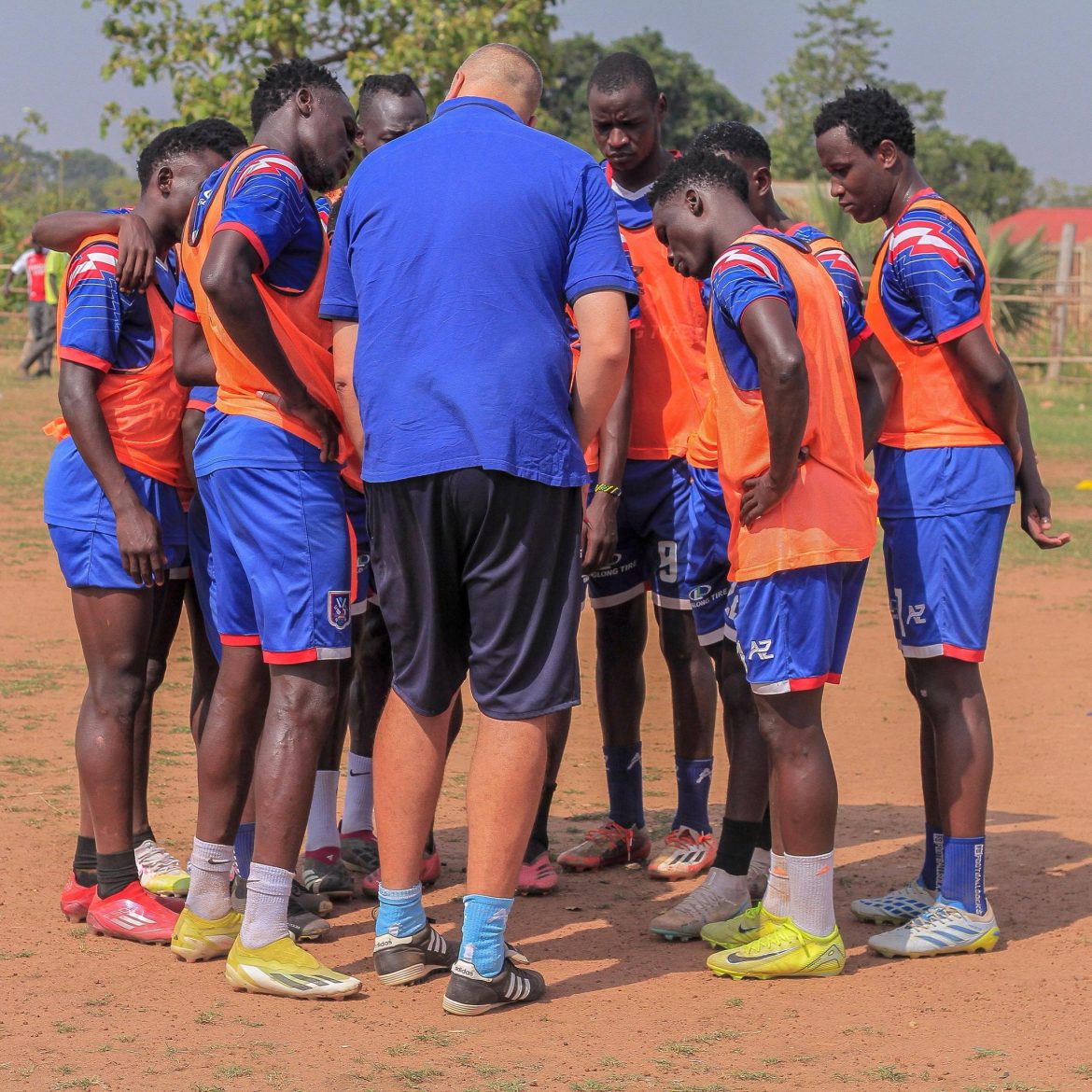 Villa, Police Seek Revival as League Race Intensifies