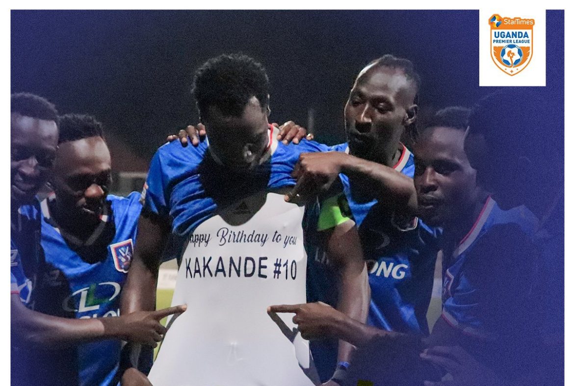 Ruthless Villa Run Riot to Keep Pressure on Leaders